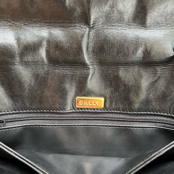 VTG Bally Black Quilted Leather Satchel Gold Hardware - Picture 10 of 13